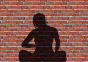 schatten_pixabay_mauer